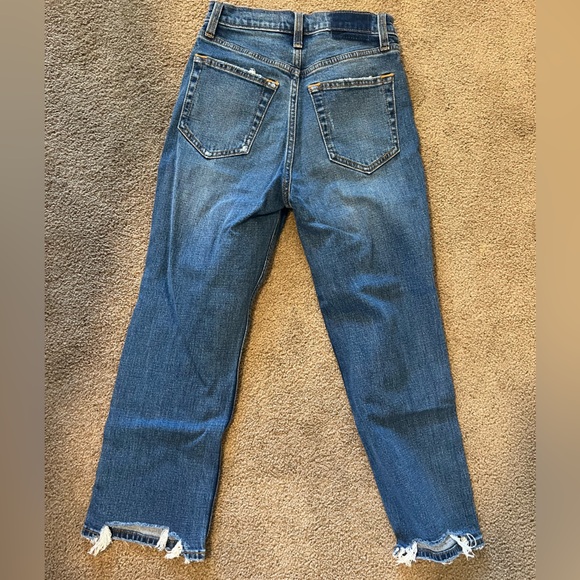 Abercrombie & Fitch Ankle Straight Ultra High Rise distressed Jean - extra short - Picture 2 of 3